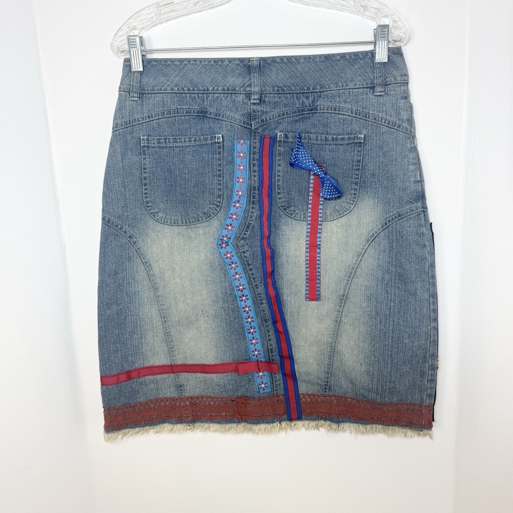 Vintage Upcycled Denim Patchwork Skirt Womens 8 Jean Indie Cowgirl Western Boho - Picture 3 of 9